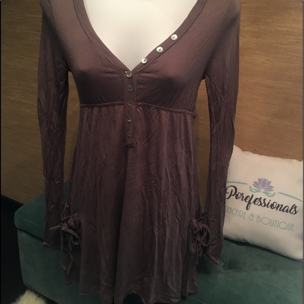 Long Sleeve Grey Low Cut Tunic